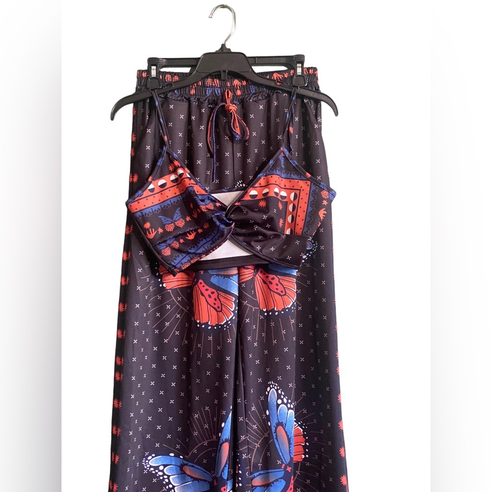 Womens’ Butterfly Beach Day Coverup Medium with Matching Top Piece Size Medium